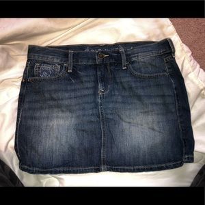 denim skirt